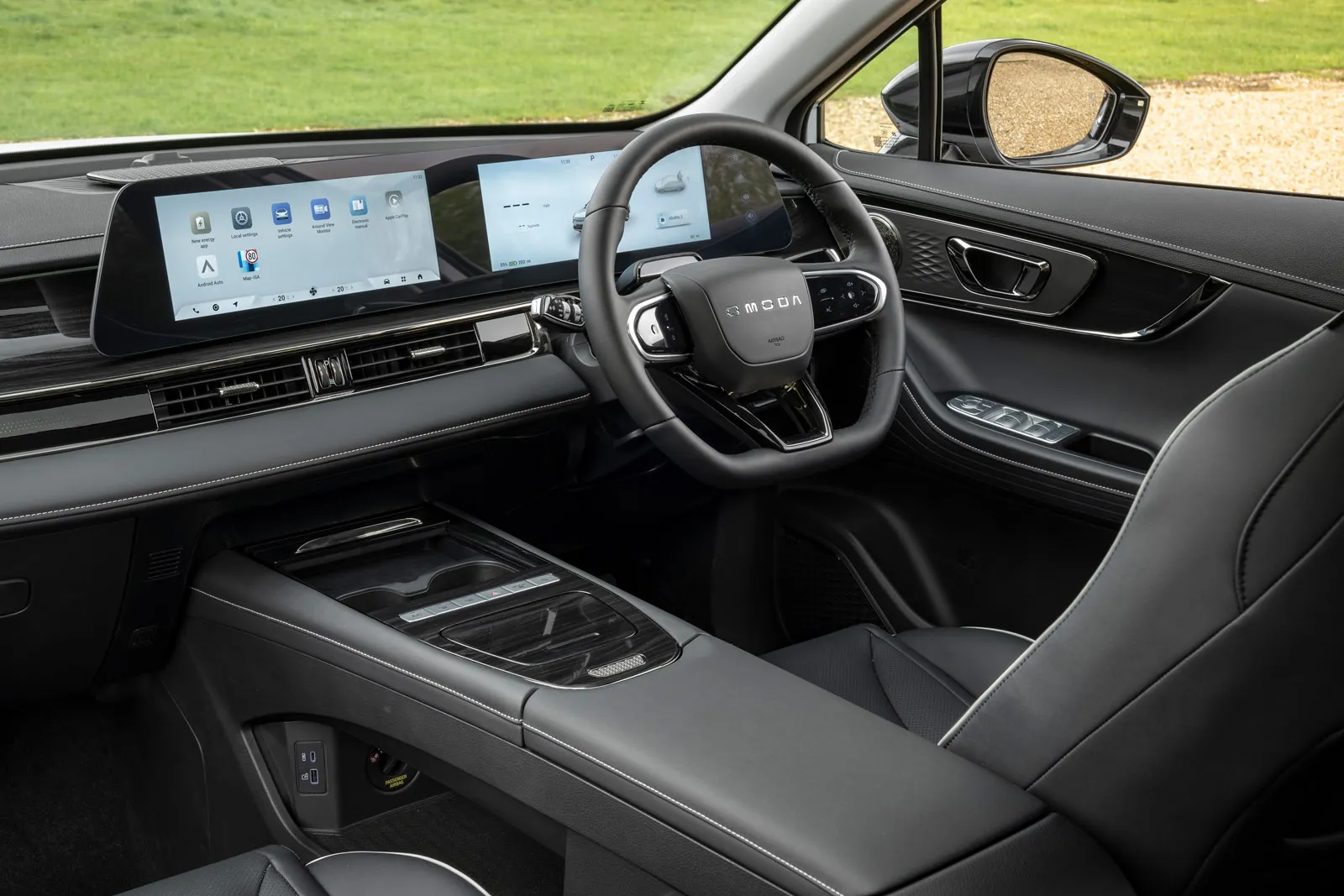 Omoda E5 galeri görseli