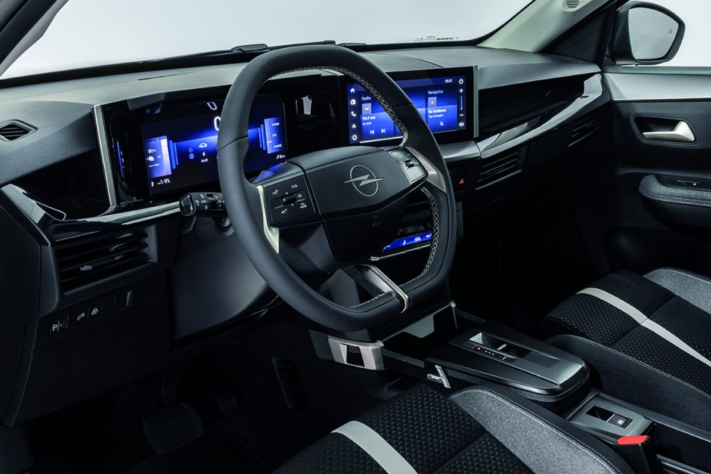 Opel Frontera galeri görseli