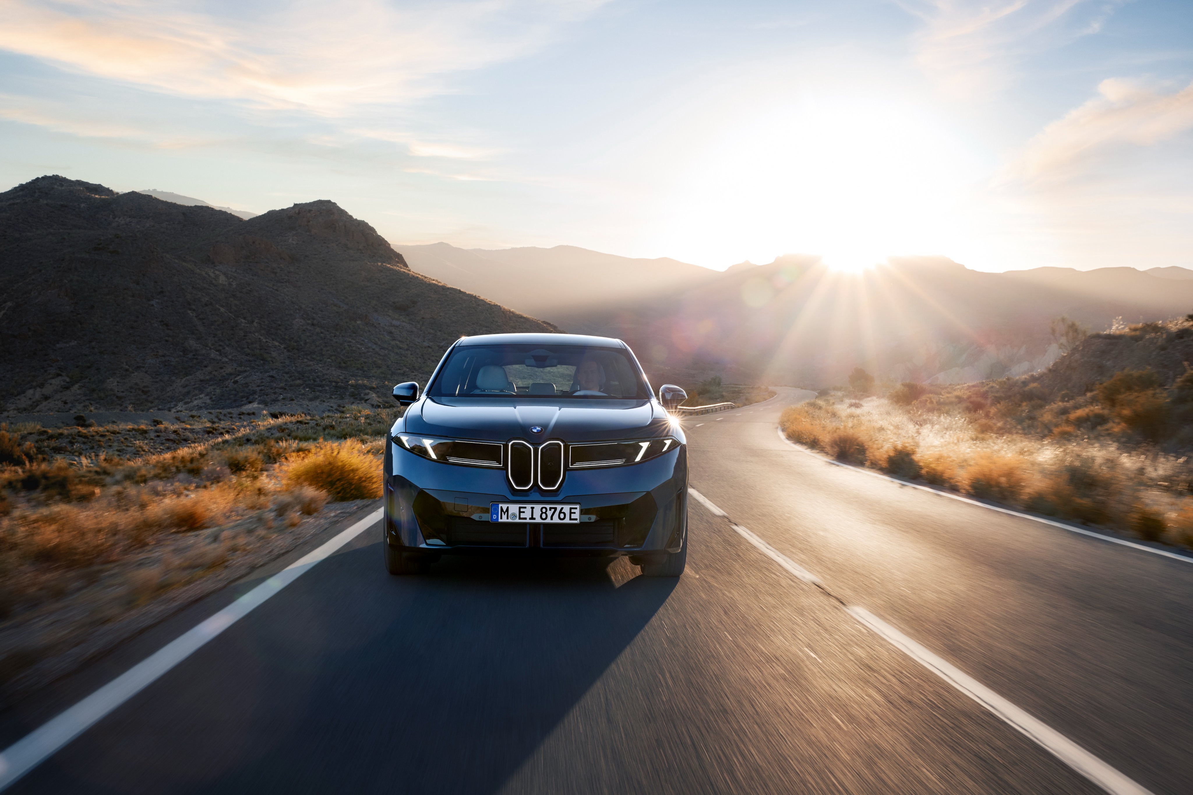 2026 BMW iX3 galeri görseli