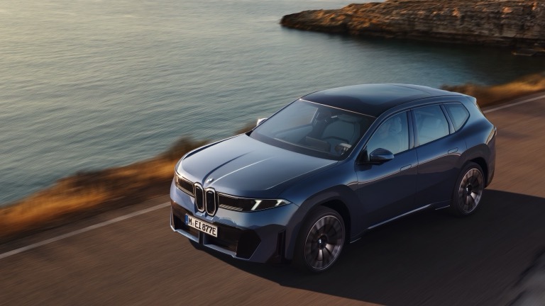 BMW iX3 40 galeri görseli