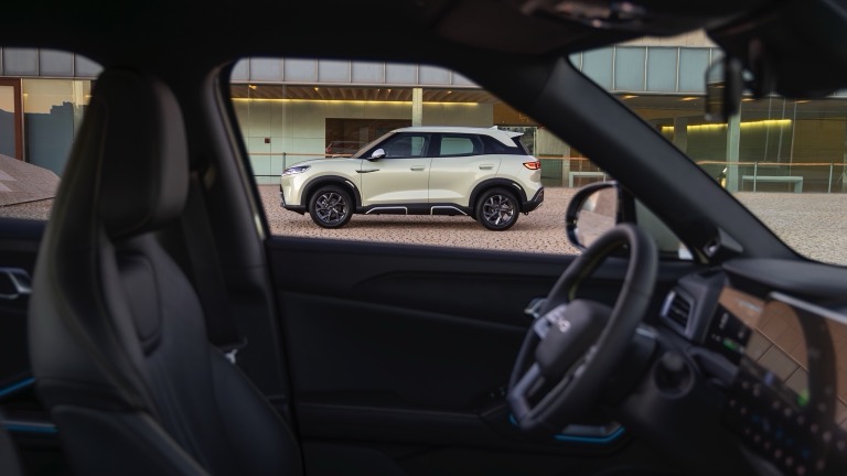 BYD ATTO 2 51.1 kWh galeri görseli