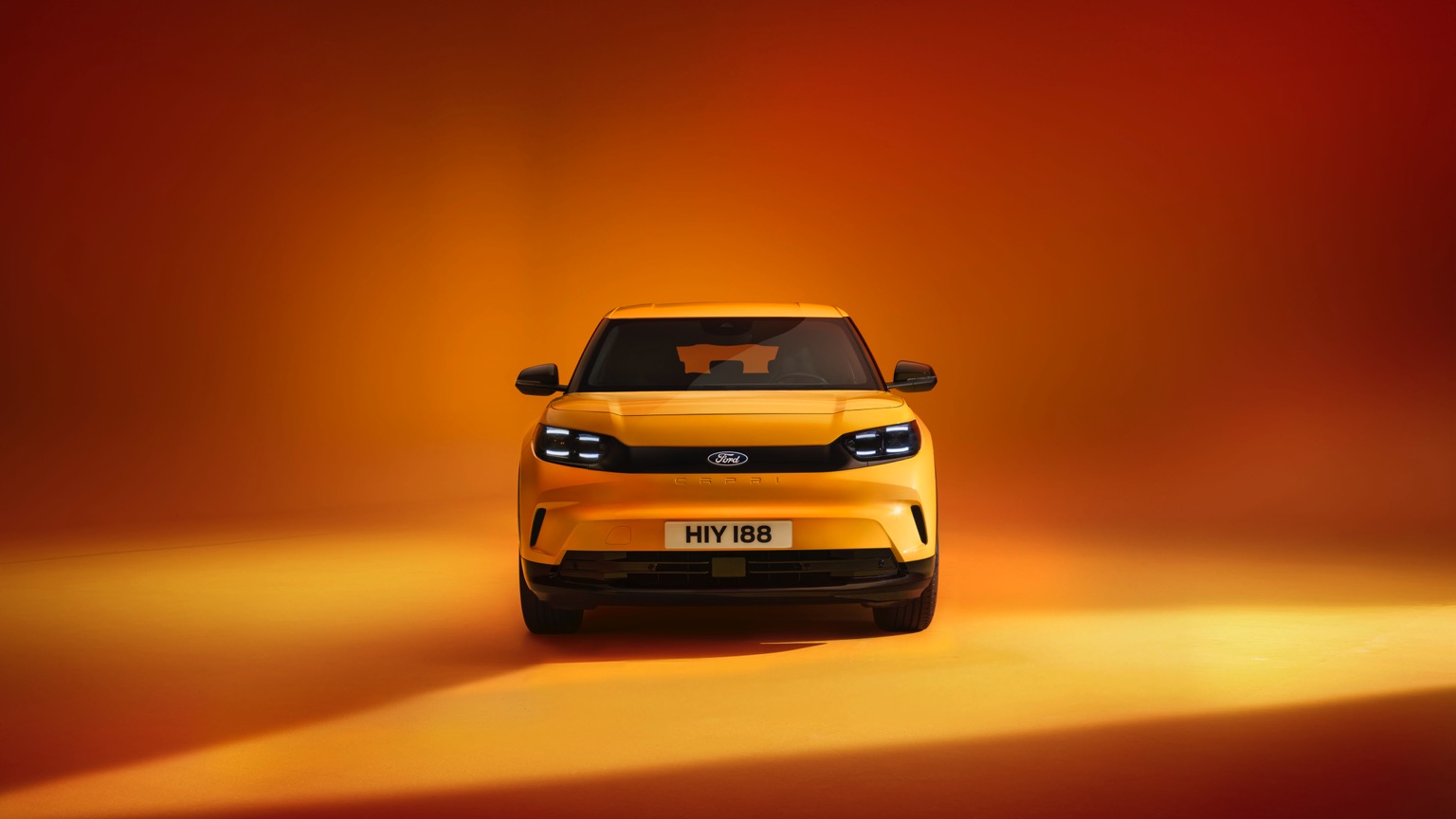 Ford Capri Standard Range RWD galeri görseli