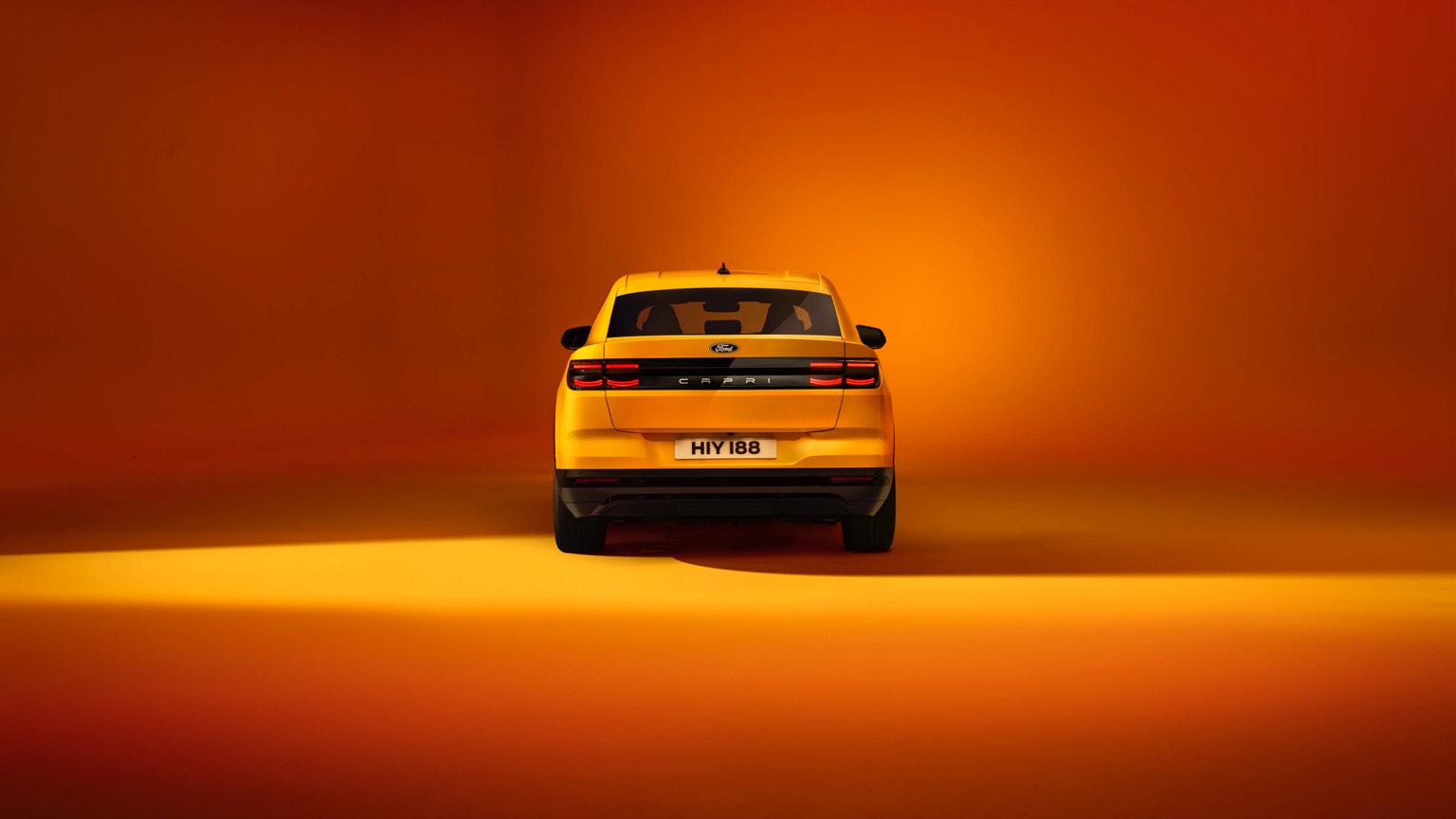 Ford Capri Standard Range RWD galeri görseli