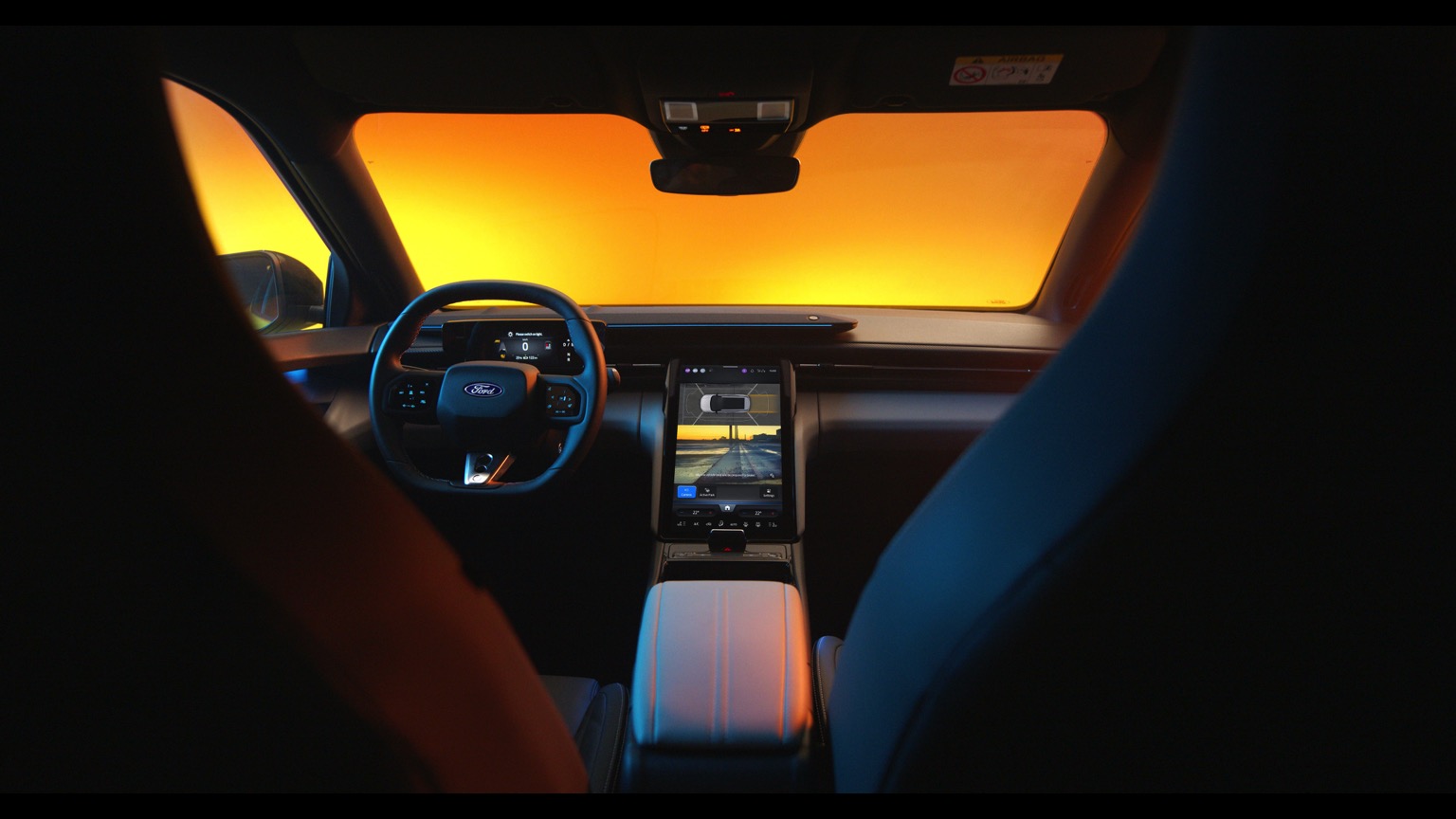 Ford Capri Standard Range RWD galeri görseli