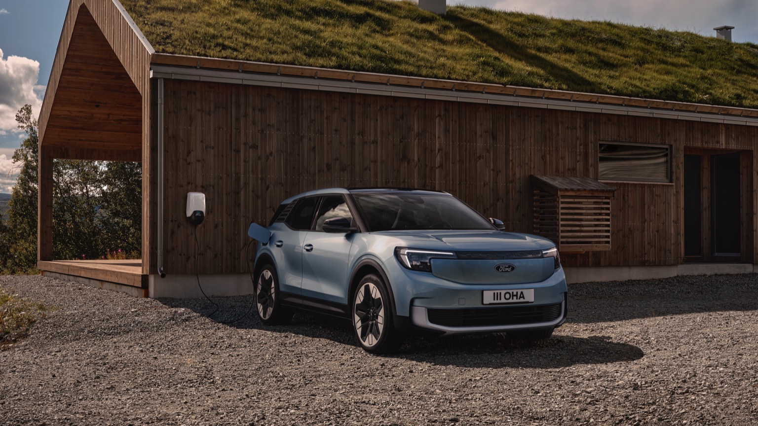 Ford Explorer EV galeri görseli