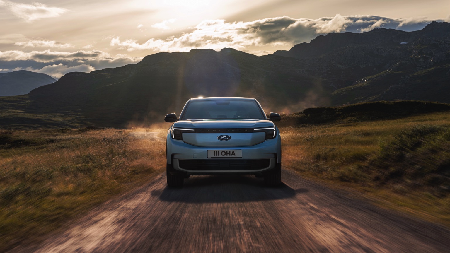 Ford Explorer Standard Range RWD galeri görseli