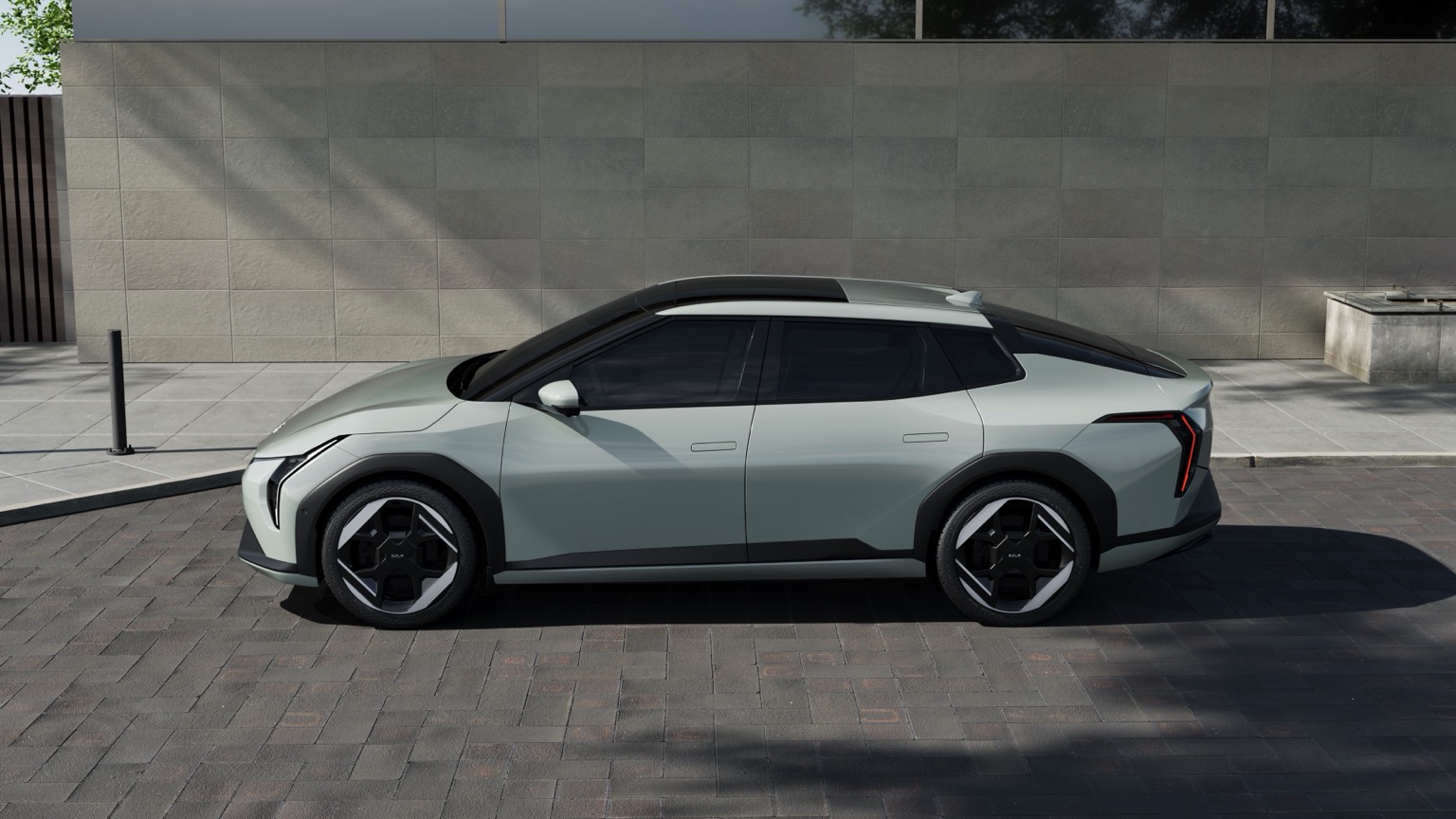 Kia EV4 Fastback 81.4 kWh galeri görseli