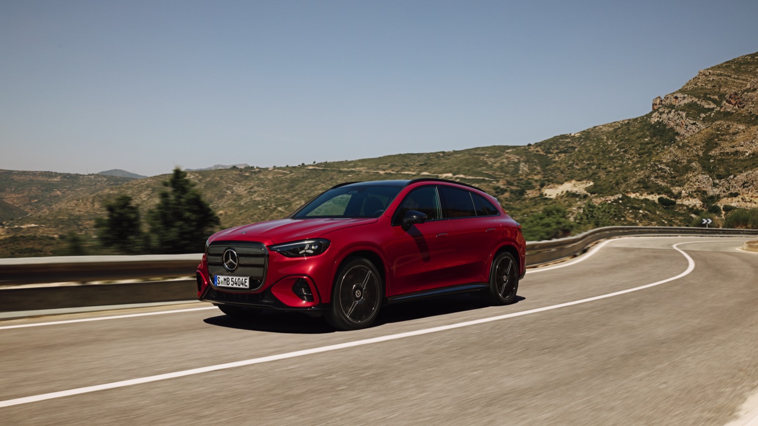 Mercedes-Benz GLC 400 4MATIC galeri görseli