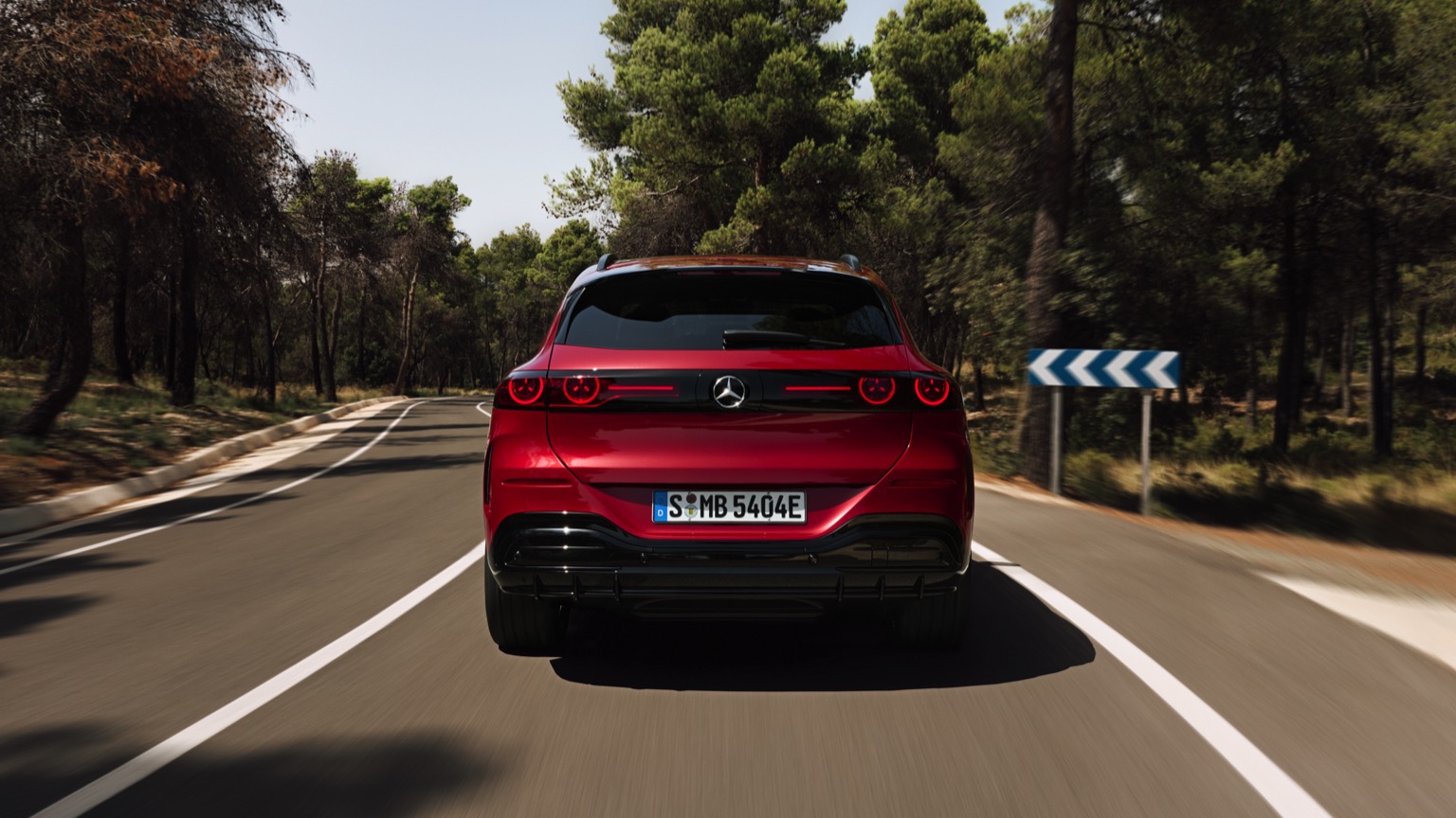 Mercedes-Benz GLC 400 4MATIC galeri görseli