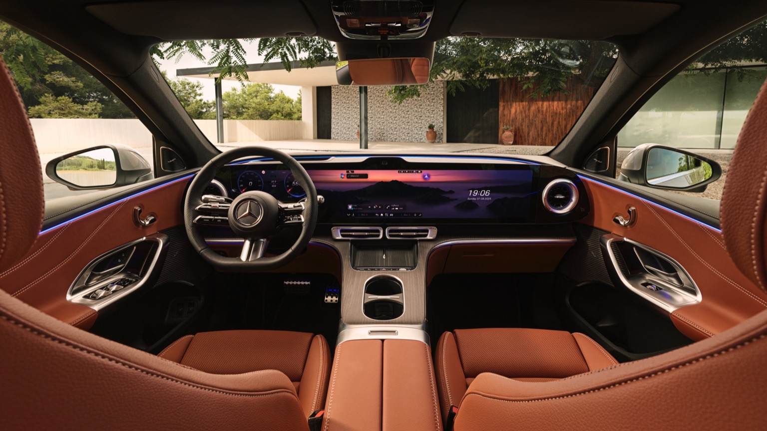 Mercedes-Benz GLC 400 4MATIC galeri görseli