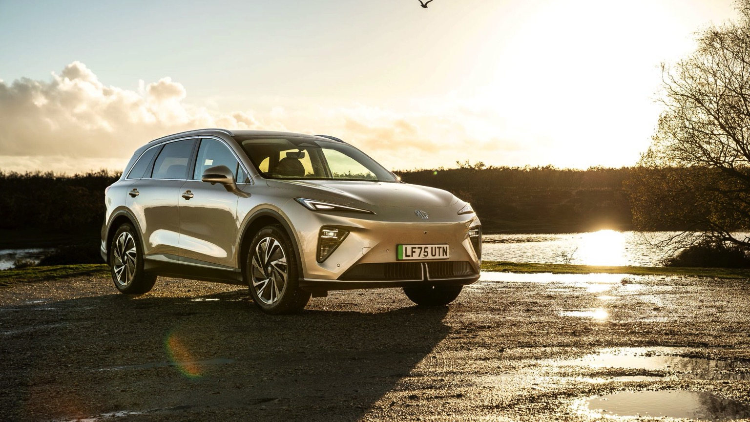 MG MGS6 EV Dual Motor 77 kWh galeri görseli