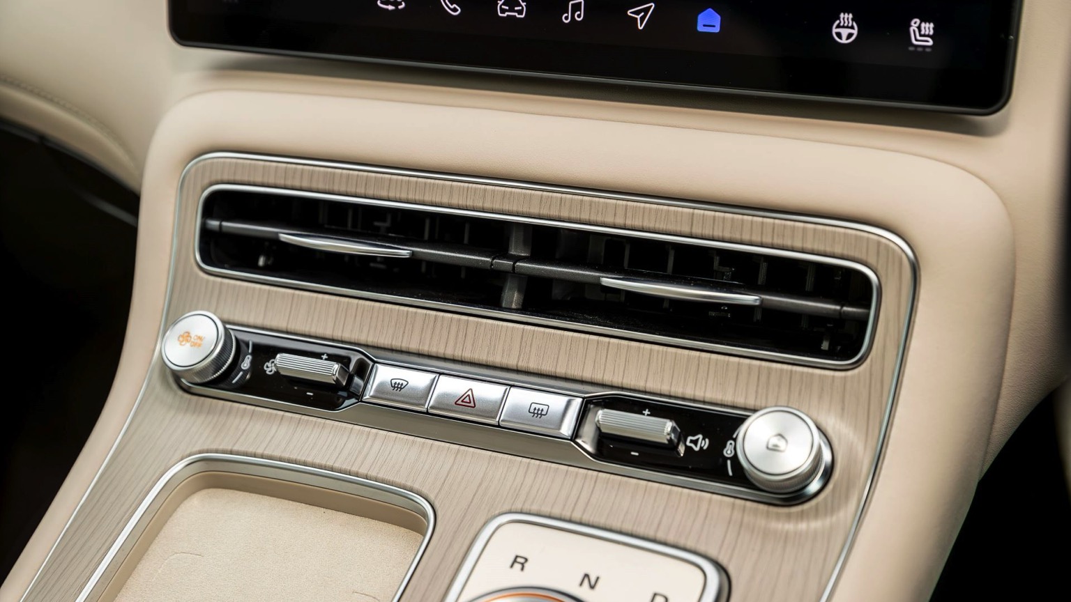 MG MGS6 EV Dual Motor 77 kWh galeri görseli