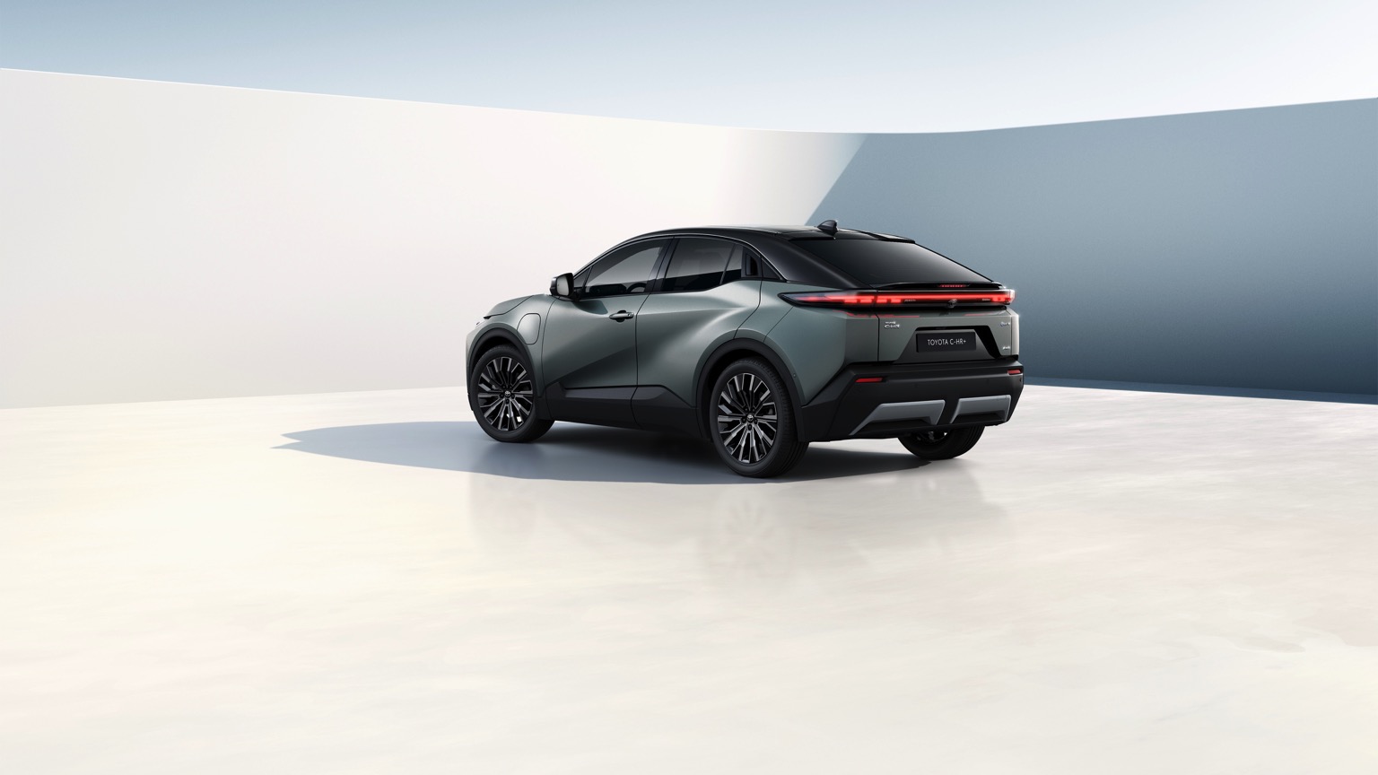 Toyota C-HR+ 57.7 kWh galeri görseli
