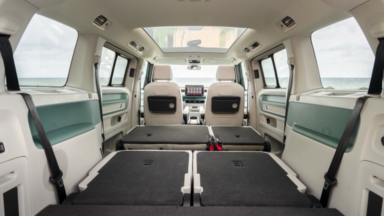 Volkswagen ID. Buzz LWB Pro 4MOTION galeri görseli