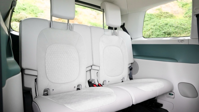 Volkswagen ID. Buzz LWB Pro 4MOTION galeri görseli