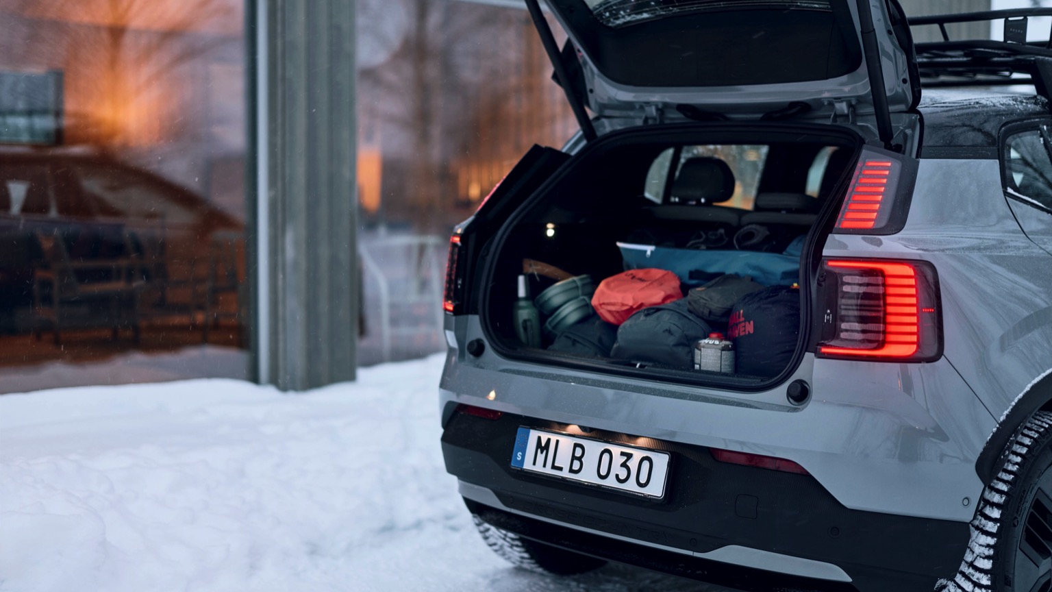 Volvo EX30 Cross Country P5 Long Range galeri görseli