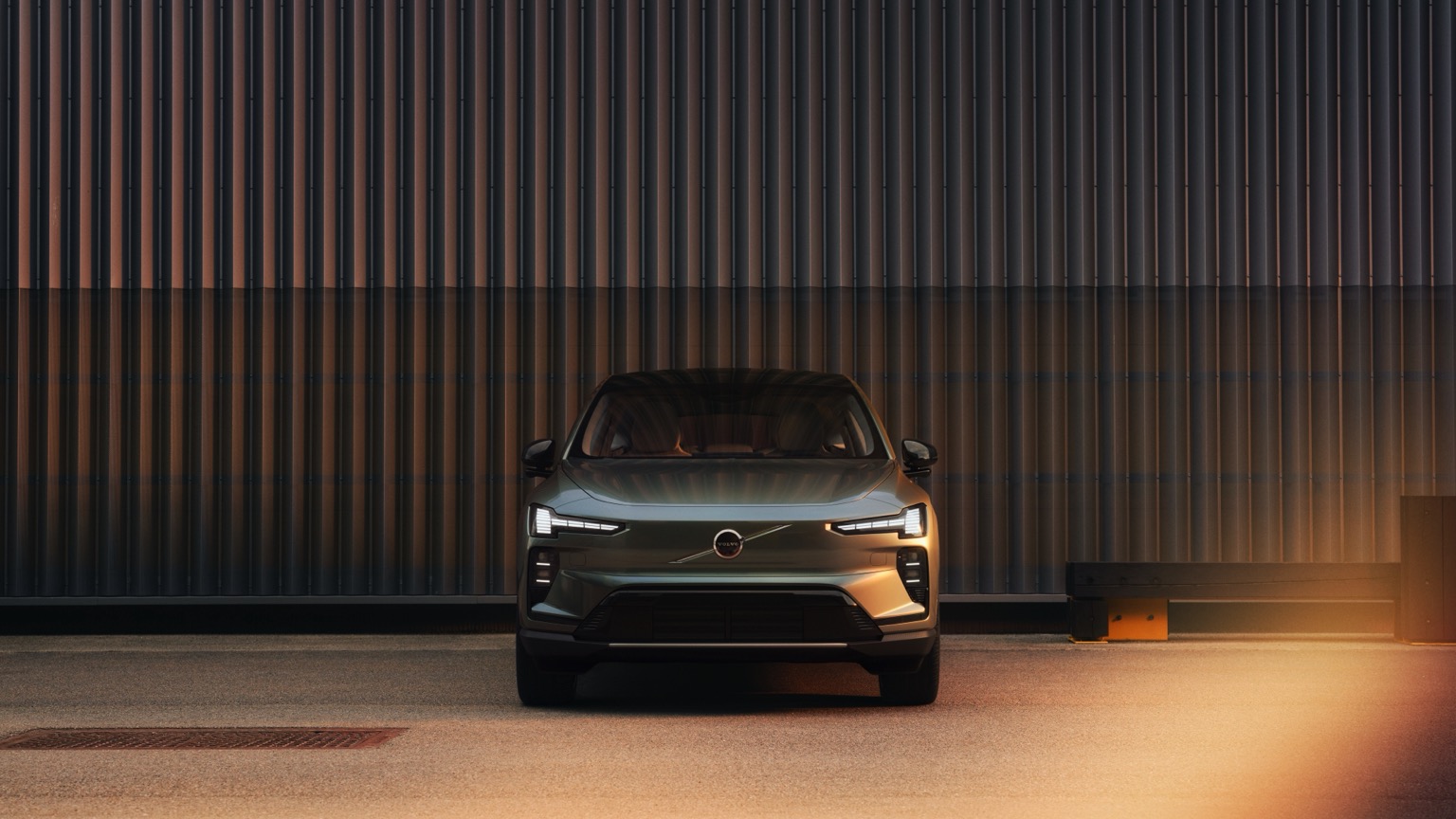 Volvo EX60 P12 AWD galeri görseli